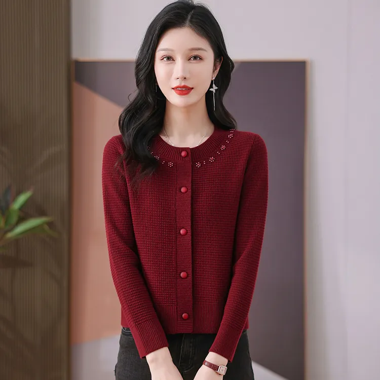 重工钉珠圆领针织开衫女秋冬新款外搭羊毛毛衣短外套专柜正品