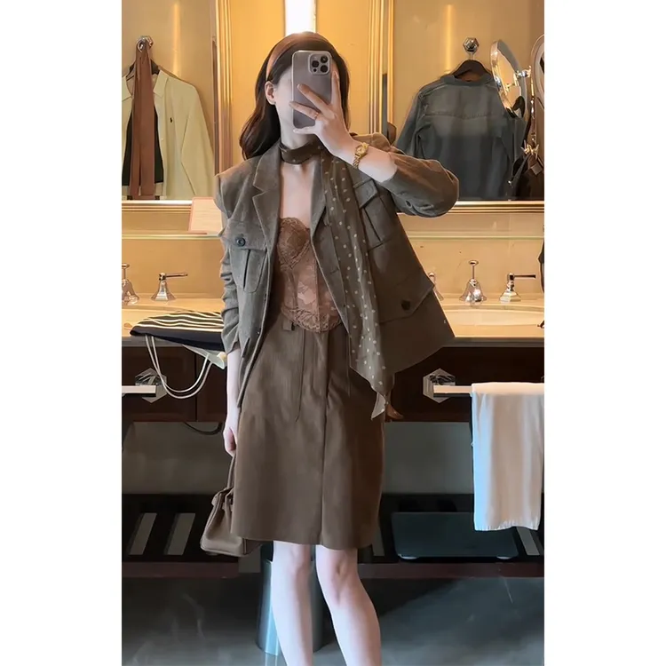 2025秋季新款女法式高级感宽松长袖百搭外套设计感高腰显瘦半身裙