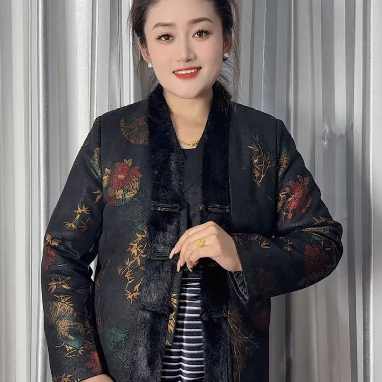 新款中老年鸡皮绒加厚短款外套