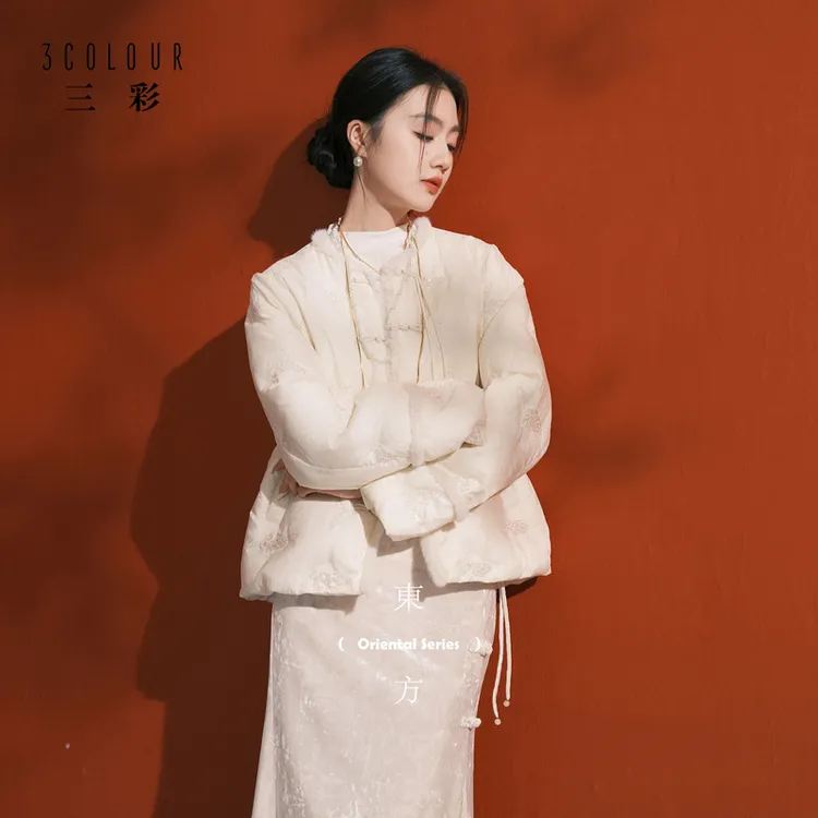 三彩【素锦浮光】2025冬季新款新中式90白鸭绒羽绒服宽松短款女C