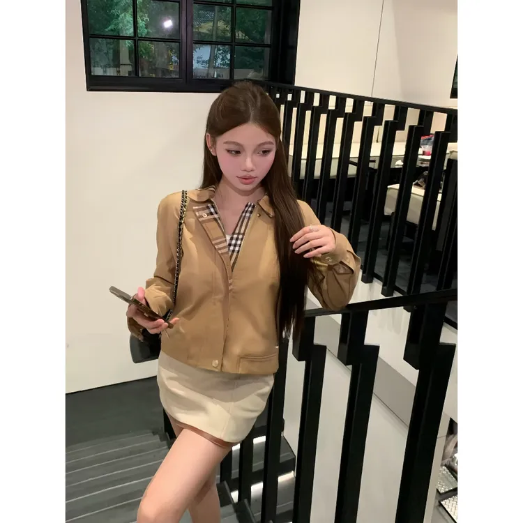 秋季复古卡其色外套女2025新款格子风衣夹克短款小个子上衣春秋款