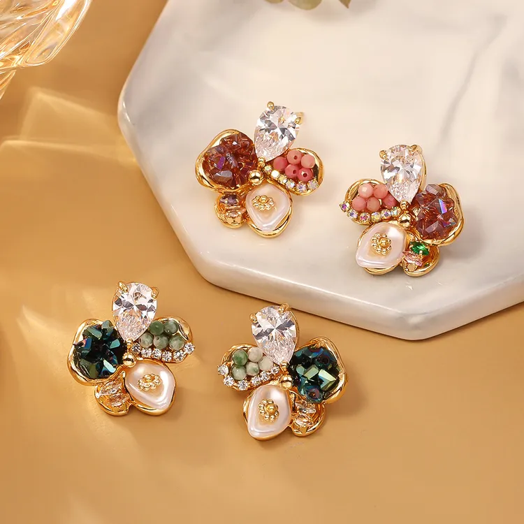 铜合金耳饰 轻奢重工花瓣可爱花卉耳钉女复古小众不规则精致甜美