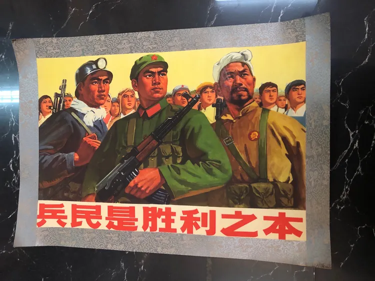 宣纸矿物质印刷，绫布手工装裱，无框
