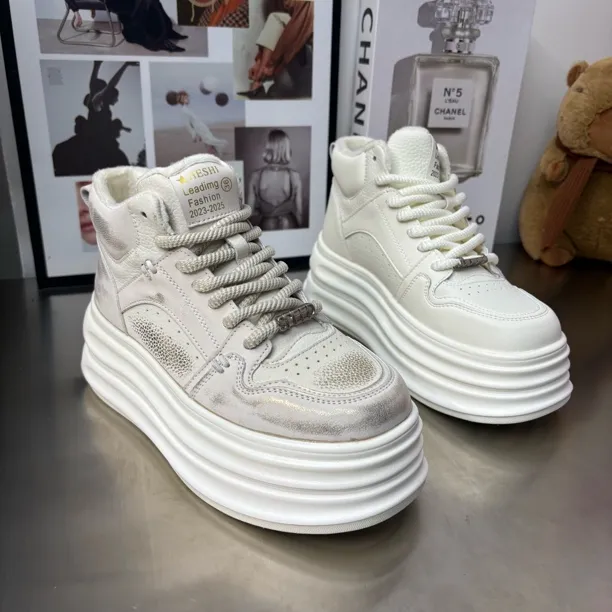 6108DM白色时尚百搭韩版冬季大棉爆款洋气厚底小白鞋