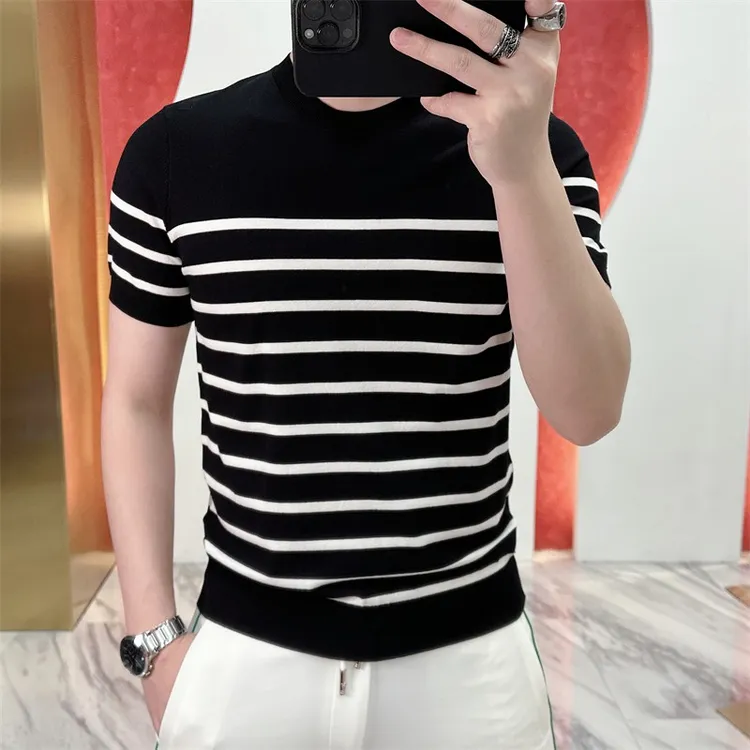 2025夏季新款修身帅气弹力条纹圆领针织薄款短袖T恤男潮针织半袖