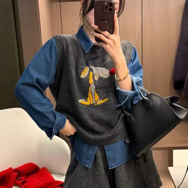 朵儿自留的牛仔衬衣＋马甲两件套