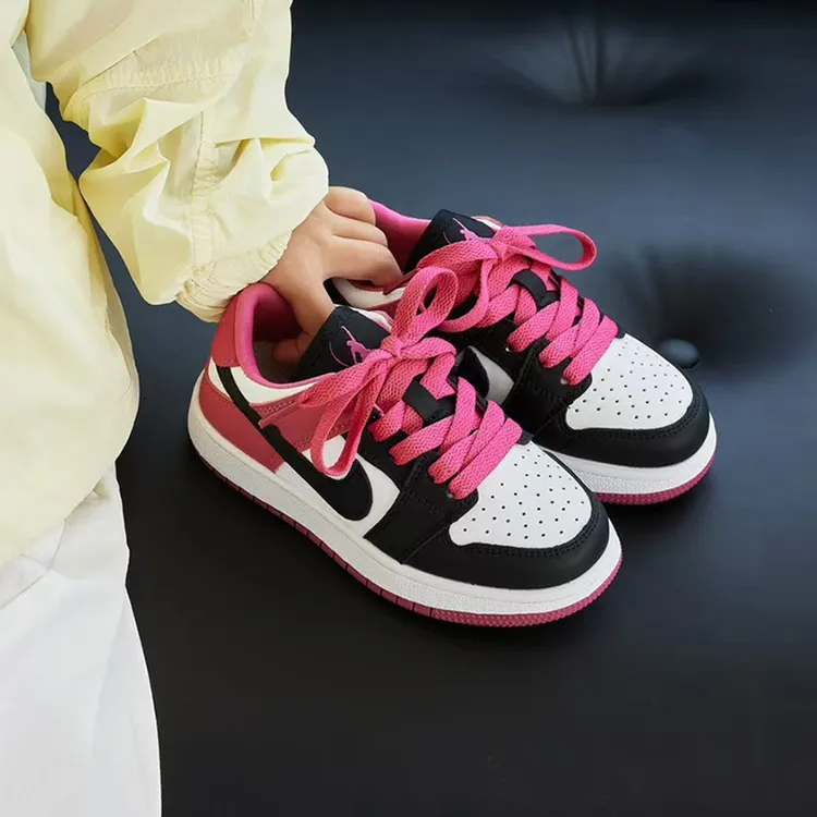 巴拉AJ童鞋2025春秋新款夜光女童低帮板鞋透气男童运动鞋软底潮