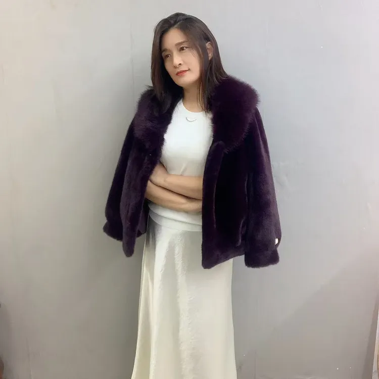 常规款上衣毛领纯色气质短外套外套秋冬保暖翻领女