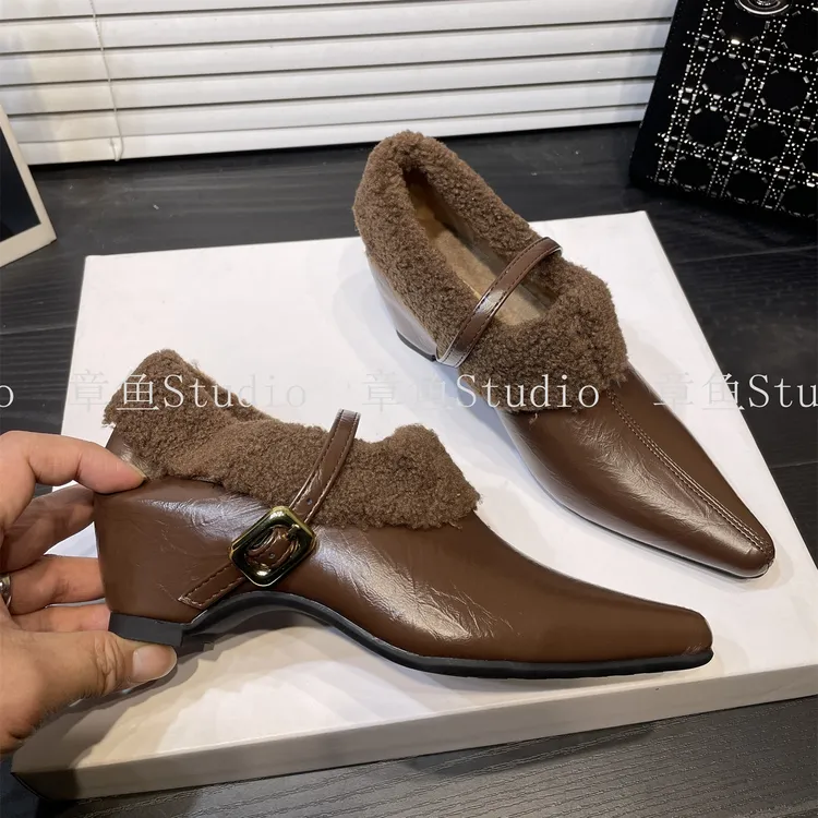 2025新款秋冬尖头内增高羊羔毛毛鞋女外穿内增高加绒保暖棉鞋单鞋