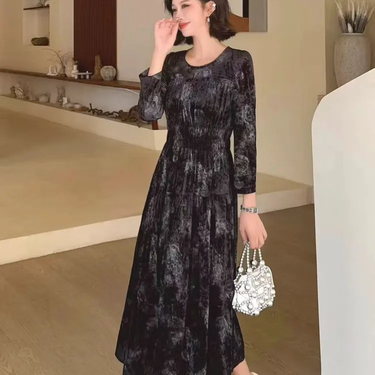 秋季时尚显瘦气质优雅长袖方领桑蚕丝连衣裙附腰带