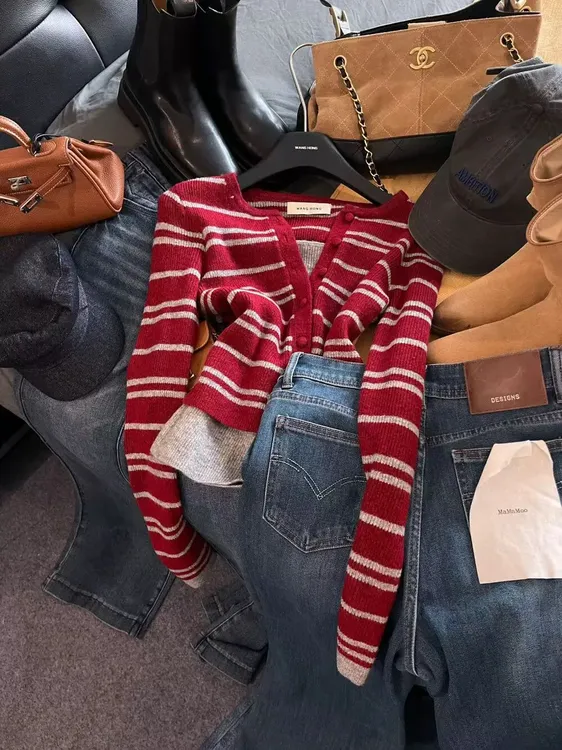 休闲2025冬季新款洋气复古风百搭显瘦条纹假两件设计感针织衫毛衣