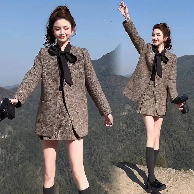 毛呢时尚套装裙女2024冬季新款气质小香风外套半身裙短裙两件套