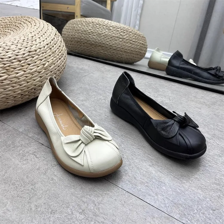 工厂新款真皮妈妈鞋2025春季休闲圆头浅口软皮软底牛皮舒适女单鞋