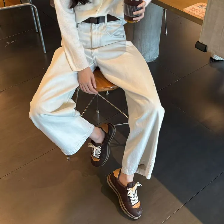 小发喵「复古撞色系带乐福鞋｜轻奢质感都市潮流新风尚 」