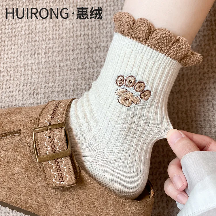 袜子女款棉袜中筒袜秋冬季女生棉袜日系花边可爱春秋款刺绣长袜潮