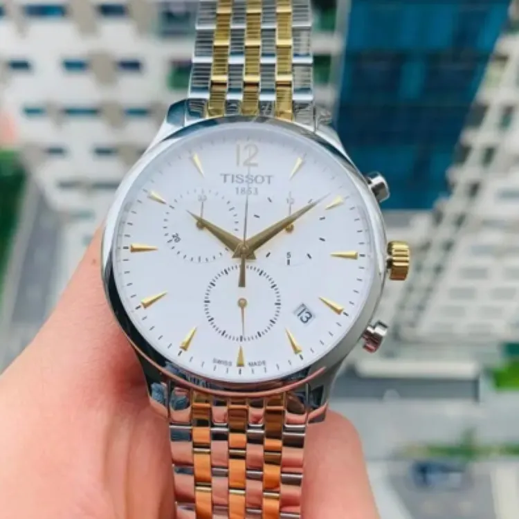 99新 Tissot/天梭 男士石英腕表俊雅款三眼计时间金钢带表径42mm