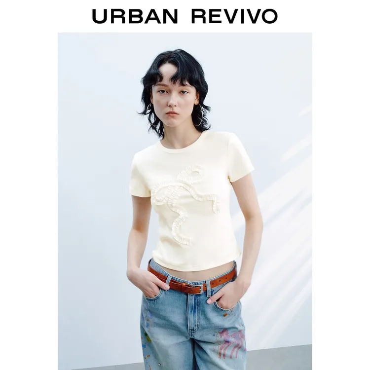 UR2025秋季新款女装休闲立体木耳边装饰短款修身T恤UYL450215