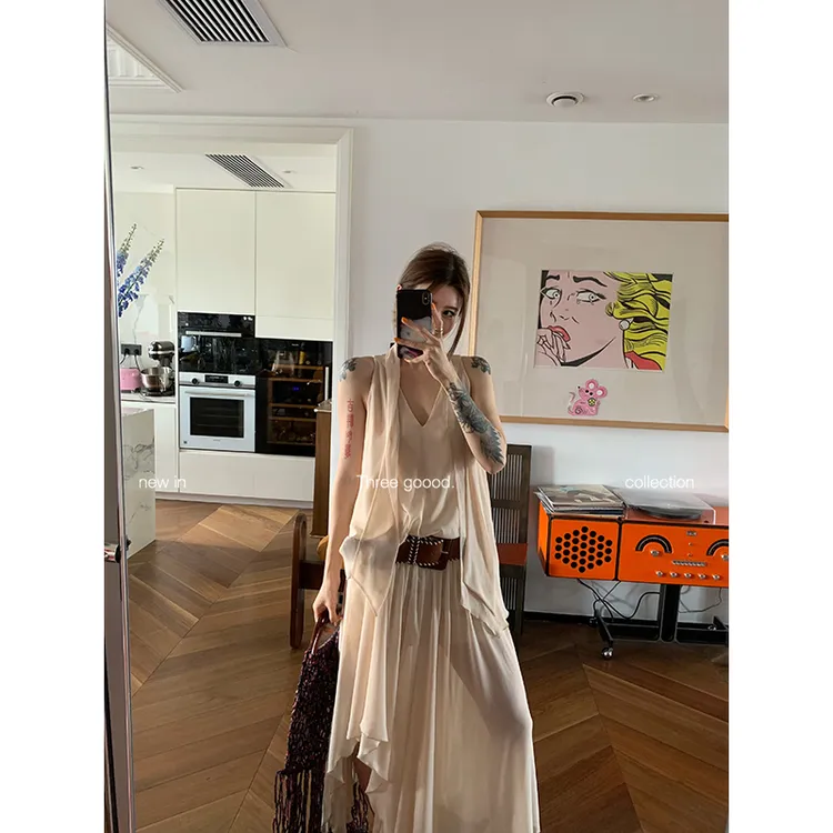 THREE GOOOD/三吉温柔雪纺V领飘带褶皱不规则垂感套装Y725A04552