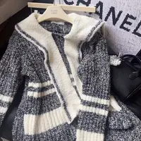 丨秋冬新款慵懒感黑白撞色拼接大翻领针织开衫  5326