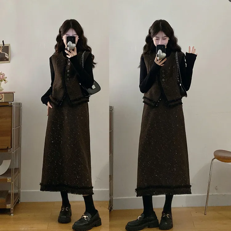 大码2026早春新款小香风套装裙女复古显瘦毛边马甲半身裙三件套装