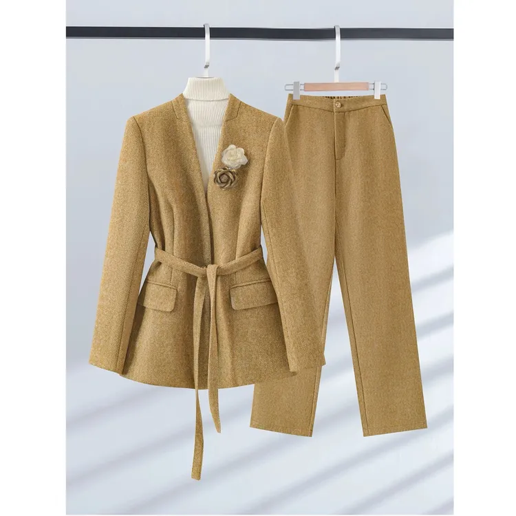 〈纪朵研〉1500新款潮牌修身外套+裤子秋款套装
