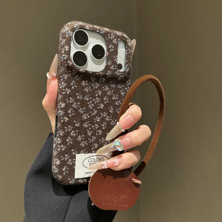 秋冬复古绒布碎花适用苹果17promax手机壳iPhone16个性15手绳14女