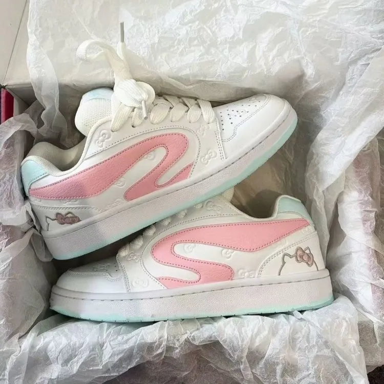 2025年秋季低帮（帮高小于10cm)运动鞋系带橡胶女子学生百搭网面