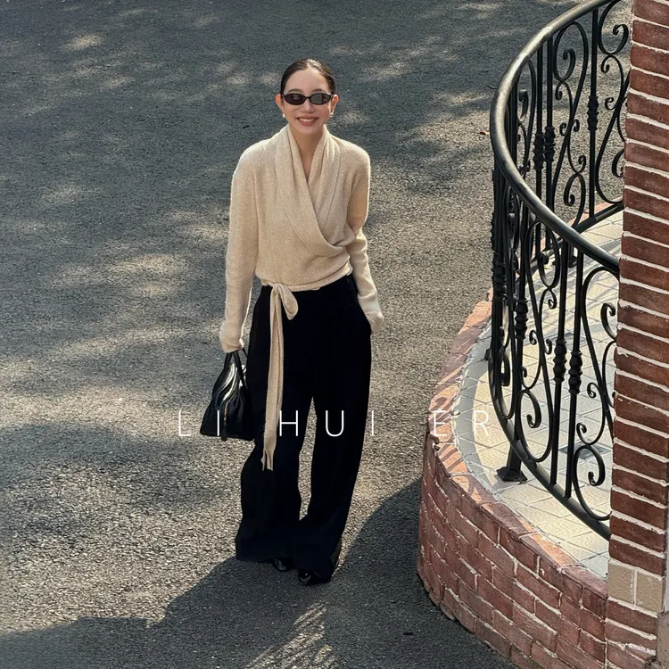 LiHuiEr李慧儿【晓风山月】2025秋季显瘦简约轻奢气质上衣LL025866