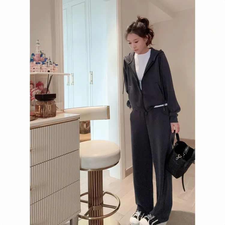 【1212开衫套装】张凯凯-中版型秋季轻奢舒适时尚女装拉链连帽套装