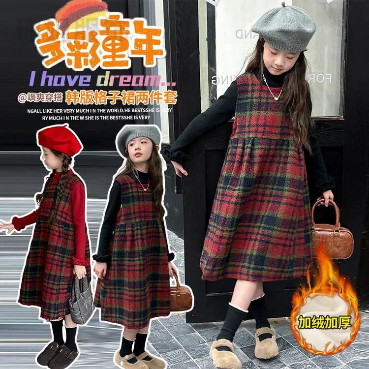 2025保暖圣诞洋气套装新款加绒秋冬红色加厚格子背带裙两件新年