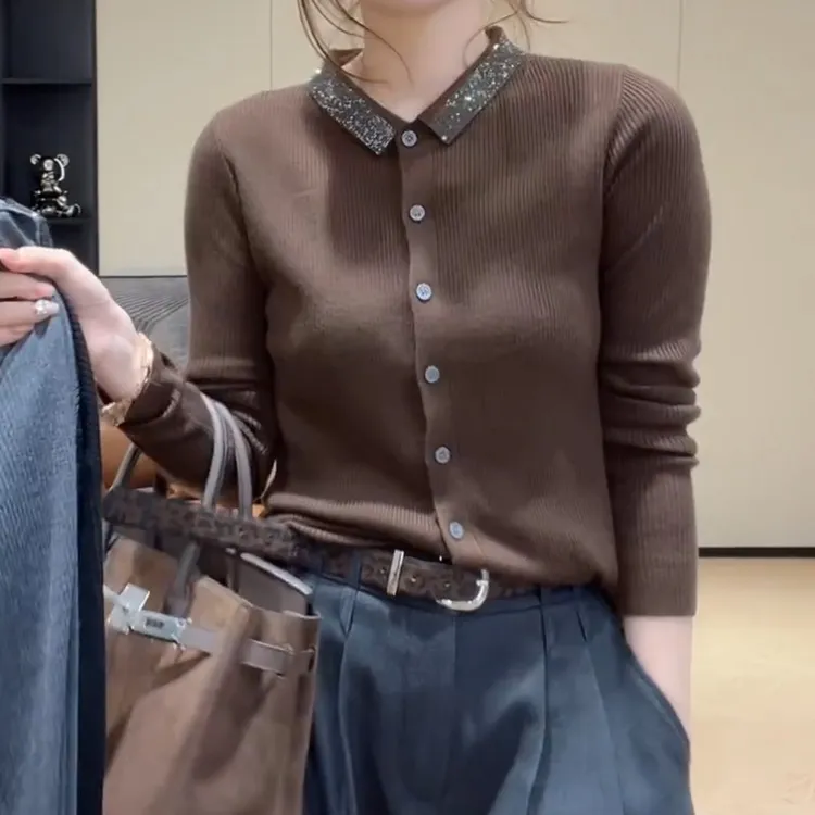 秋冬显瘦烫钻翻领单排扣显瘦打底上衣百搭针织长袖上衣LK2507197