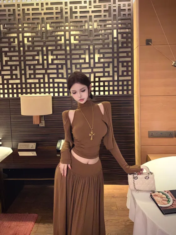 美拉德穿搭套装咖色长袖开衫上衣半高领背心女装秋季半身裙三件套