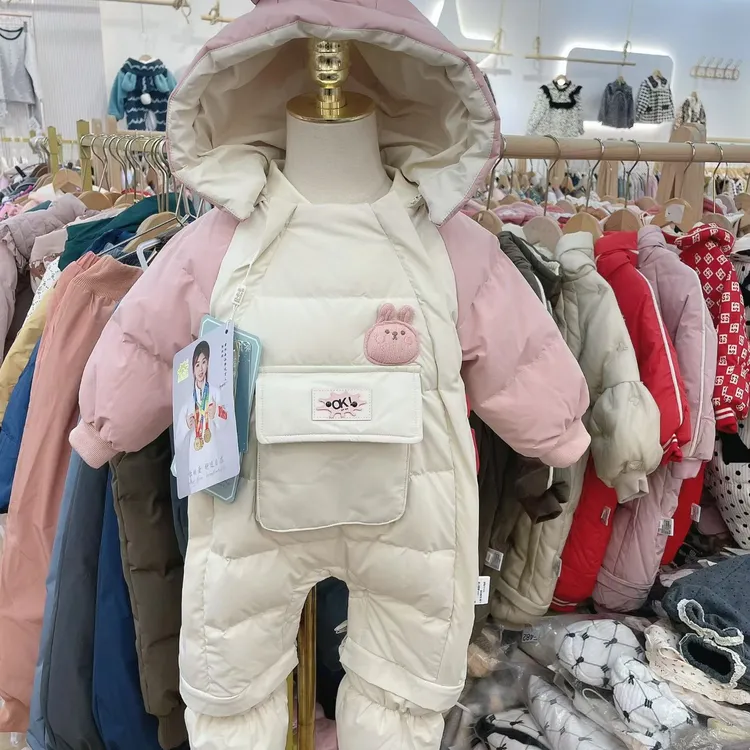 新国标90白鸭绒加厚婴幼儿连体羽绒爬服抱服秋冬厚保暖冬季宝宝