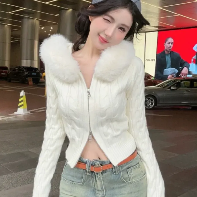 DA QIAN JIN （格林童话）温柔纯欲风米色针织开衫外套带毛领