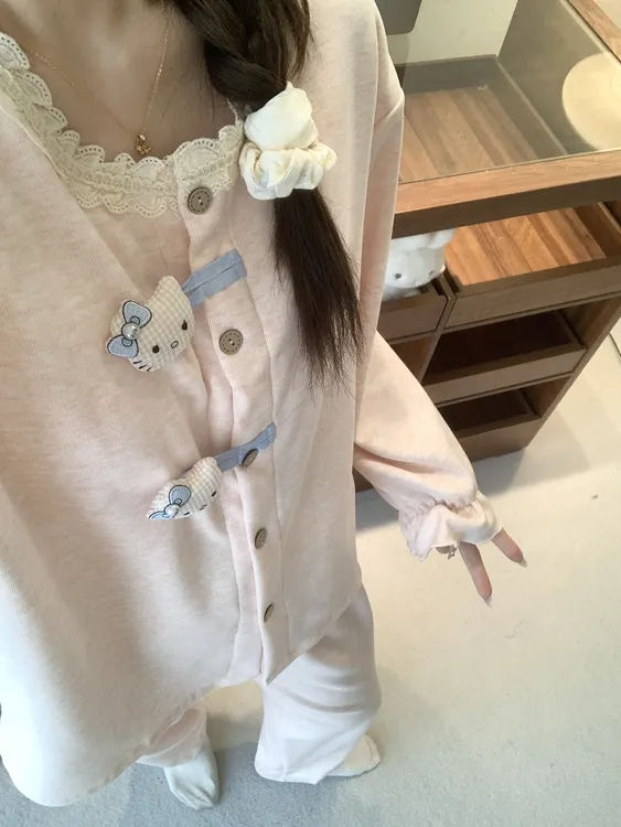 韩系hellokitty甜美少女带胸垫睡衣秋冬加厚德绒保暖家居服套装