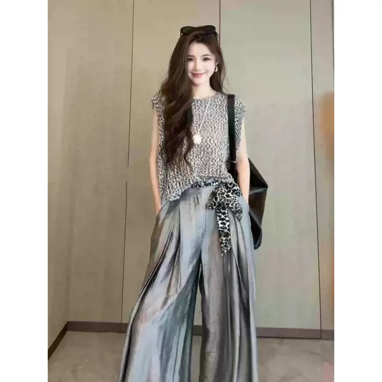 2025年夏季新款时尚气质高级感无袖马甲背心女设计感小众上衣套装