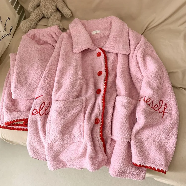 2025新款刺绣睡衣女翻领款加厚格子网红日系保暖半边绒套装家居服