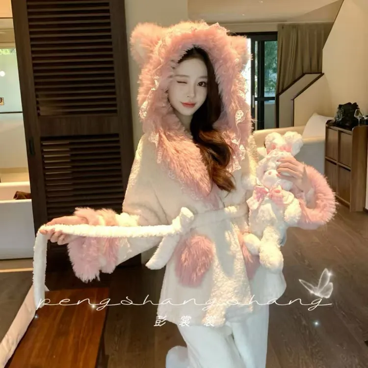 彭裳裳【云樱物语】冬装上新女士潮流保暖绒加厚睡衣舒适百搭居家服