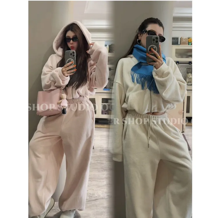YEER·SHOP【懒人入冬～】爷儿冬季时尚百搭新款慵懒感两色松糕绒套装