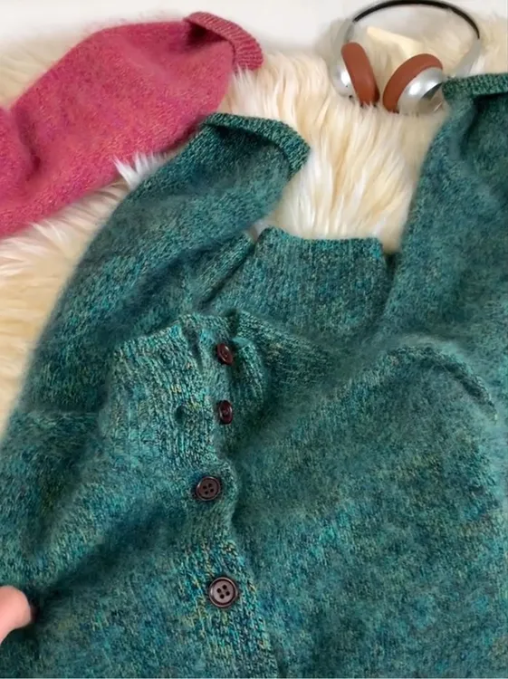 韩版复古圆领长袖针织开衫秋冬季新款软糯慵懒风舒适减龄气质上衣