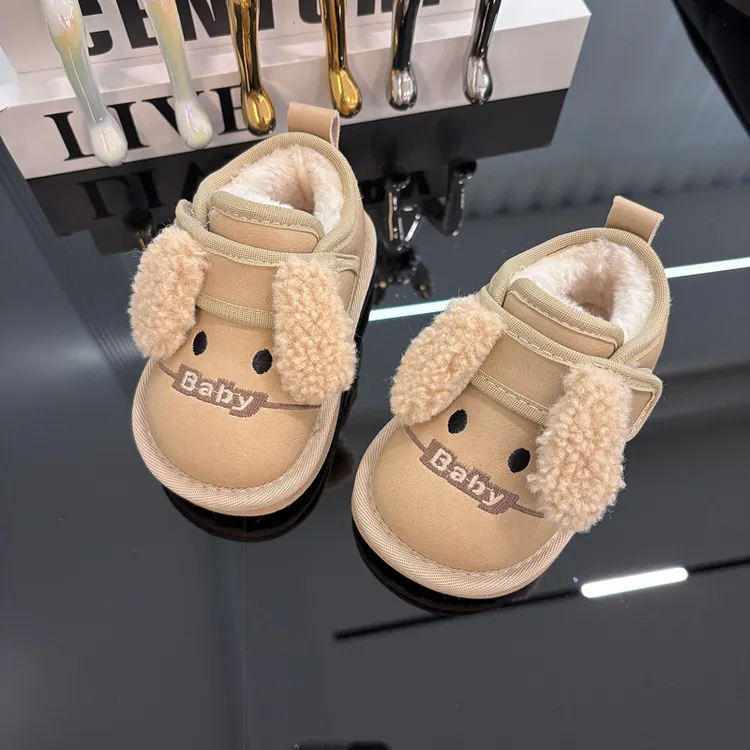 冬季新款宝宝学步鞋男1-3小童软底加绒婴幼儿防滑雪地靴女童棉鞋