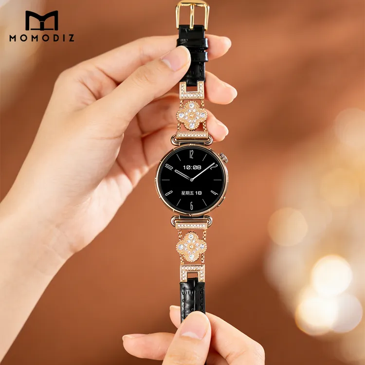 适用于华为GT6新款黑天鹅表带gt5秋冬拼接表带智能手表鳄鱼皮表带