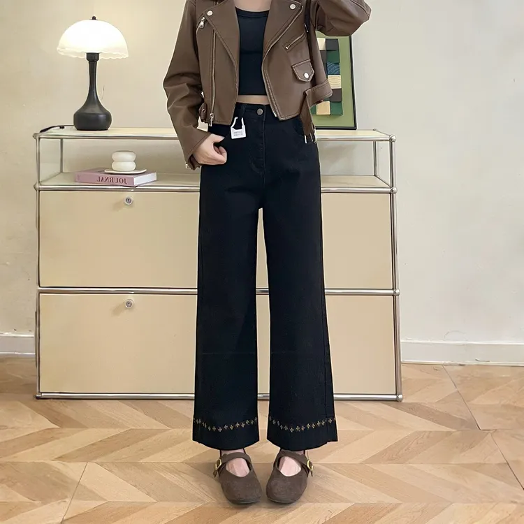 秋季新款窄版直筒牛仔裤女微胖妹妹MM大码宽松显瘦拼接刺绣阔腿裤