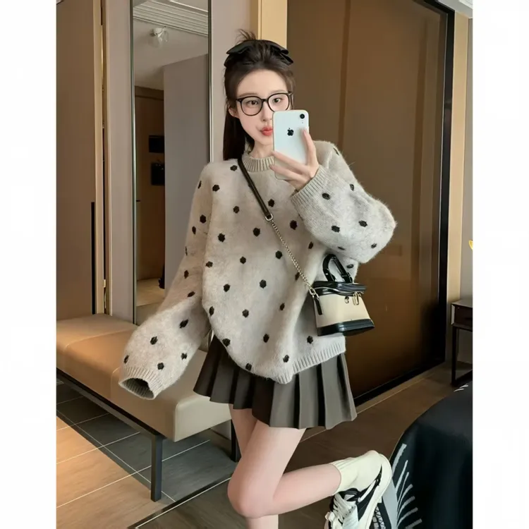 秋冬新款法式小个子慵懒风宽松波点圆领毛衣女显瘦休闲内搭针织衫