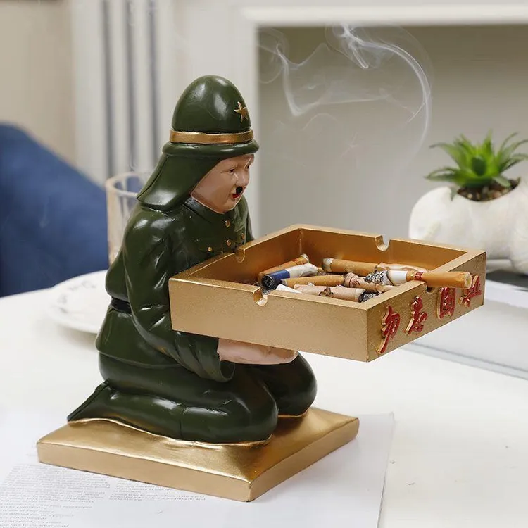 创意烟灰缸摆件日本人下跪烟灰缸生日礼物搞笑玩具搞怪稀奇摆件