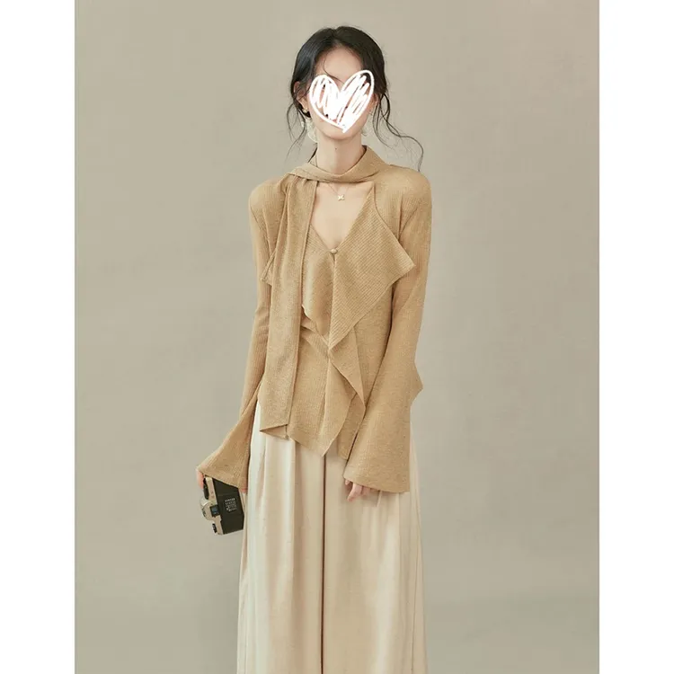 梦优莱早秋松弛系飘带V领长袖T恤女装纯欲慵懒风显瘦独特漂亮上衣