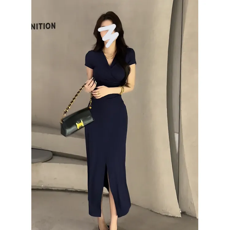 高级感V领收腰气质短袖连衣裙女2025夏季新款修身显瘦包臀长裙子