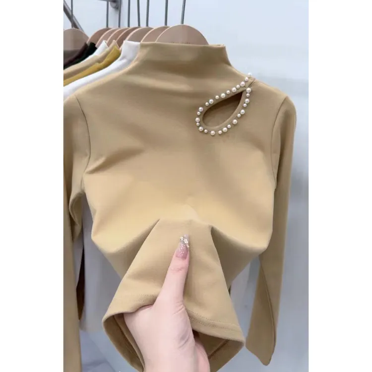 2025秋冬新款半高领打底衫女重工钉珠镂空设计感长袖保暖显瘦上衣