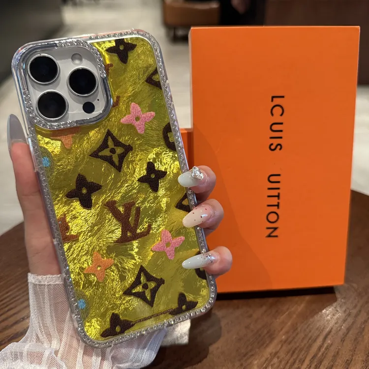 夏季新款iPhone16promax手机壳带钻苹果15女神款14pro适用13镭射