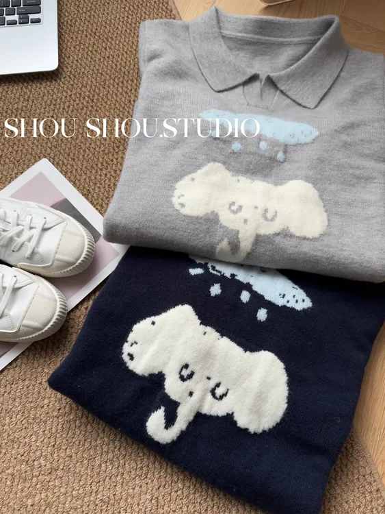 【瘦瘦】雨天小象-大码翻领半门襟可爱风显瘦百搭套头毛衣S02296